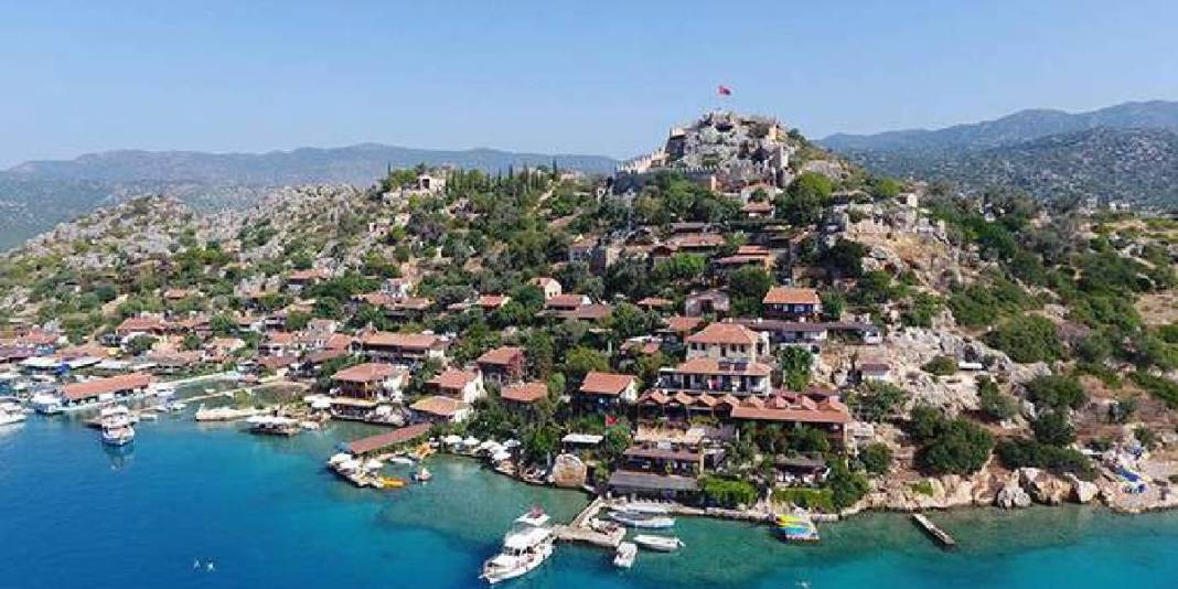 Burada ne yol var ne gürültü! Karadan değil denizden ulaşım sağlanıyor: Eşsiz huzuruyla yolu düşenleri büyülüyor 2